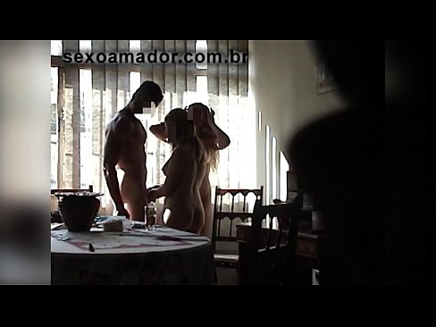❤️ Ħbieb sesswali jistiednu raġel ġgant u threesome miegħu ❤️ Vidjo porn lilna