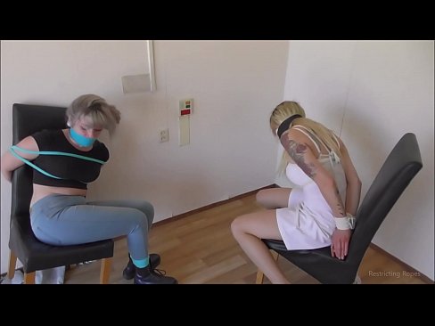 ❤️ Dipendenti / marbuta u gagged / damsel f'diffikultà ❤️ Vidjo porn lilna